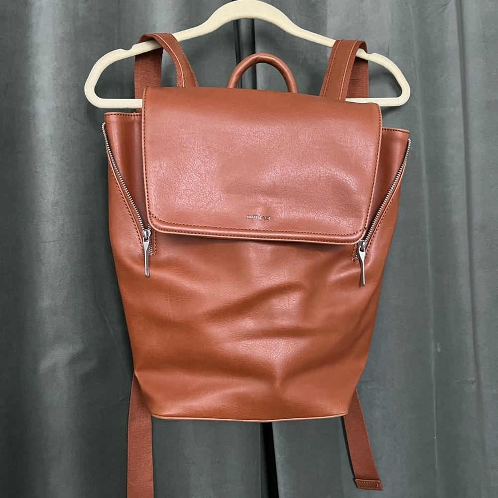 Matt & Nat Vegan Leather FABI Backpack Chili Matte Nickel